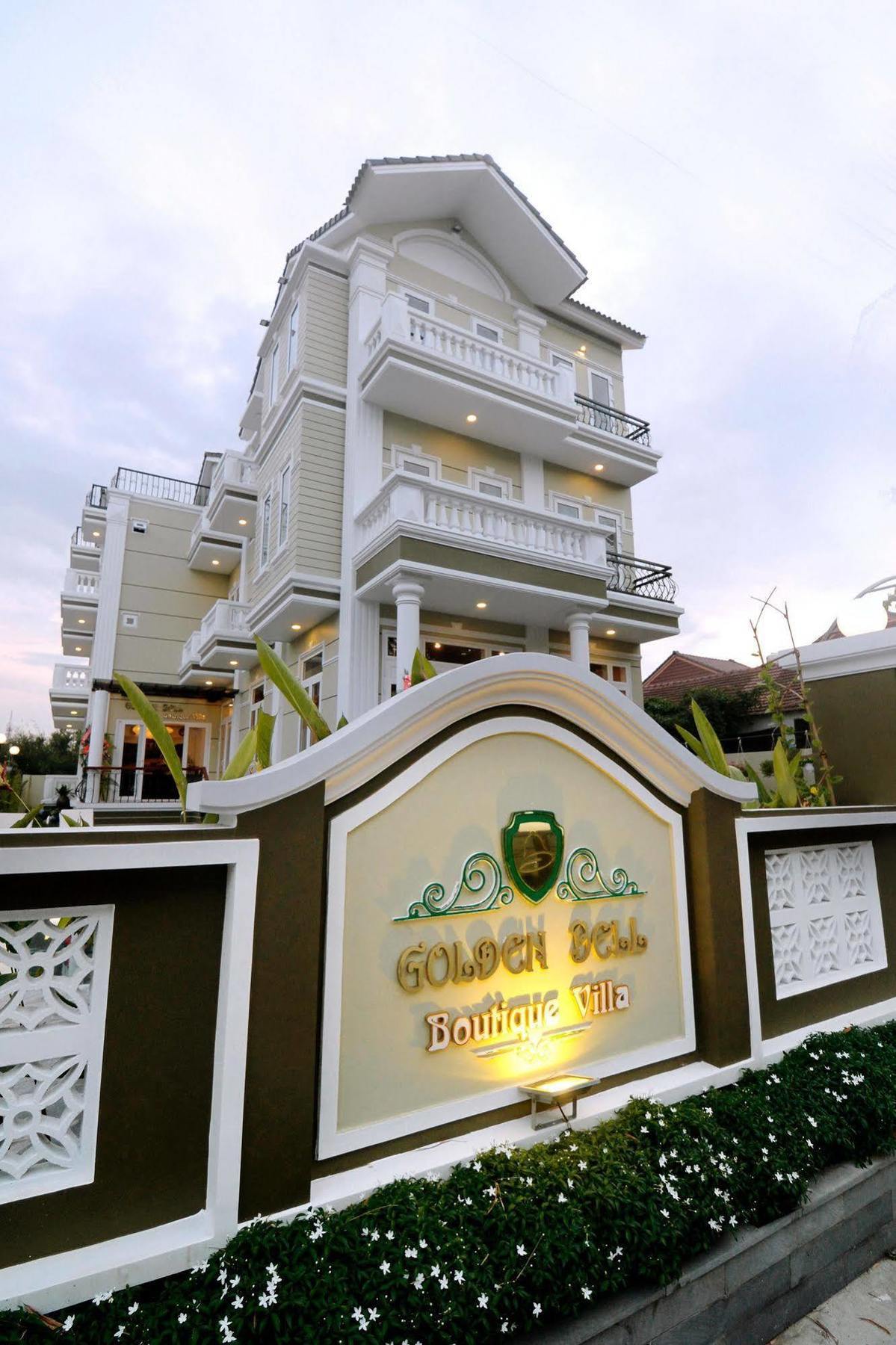 Golden Bell Backpacker Hotel & Pool Bar Hoi An Exterior foto